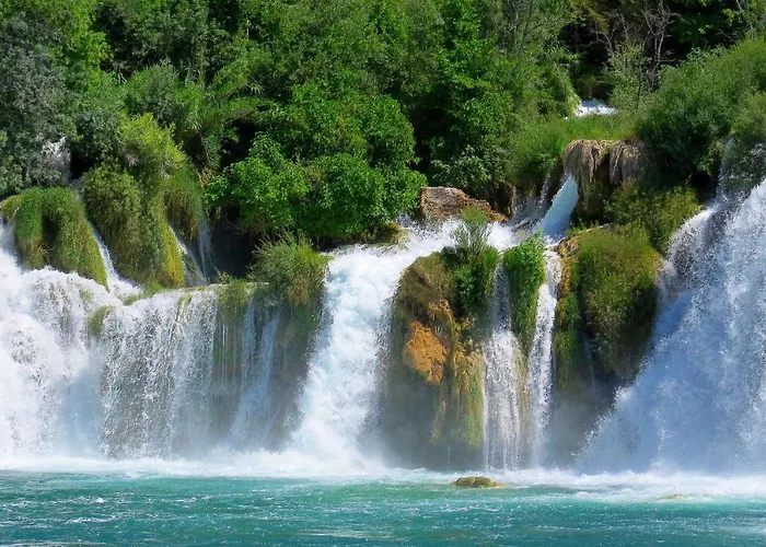 Appartement Charming Renovated Next To The Sea Šibenik